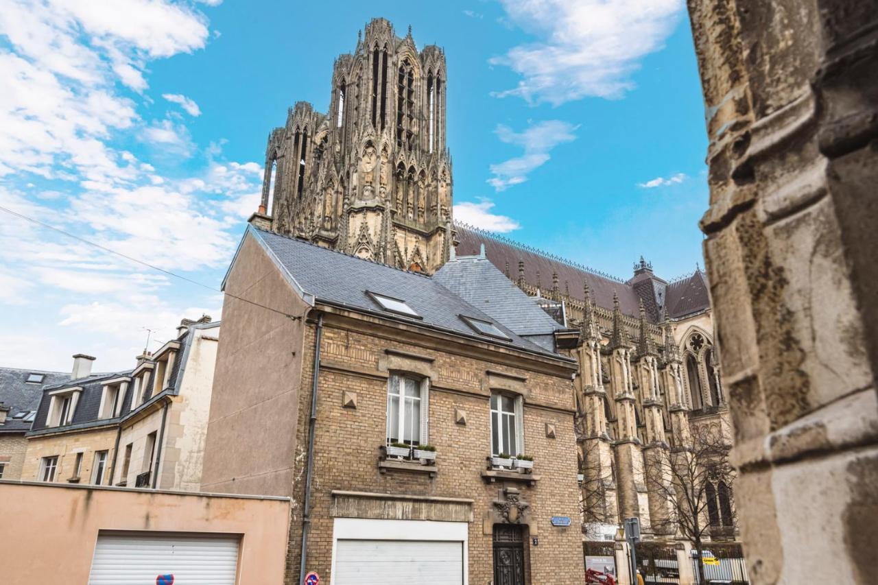 Апартаменты Tournelles Vue Cathedrale- Maison Climatisee Du Xvie Siecle Classee Реймс Экстерьер фото